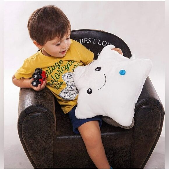 NWOT … TWINKLE STAR “Glowing” Night Light Pillow - Picture 3 of 4